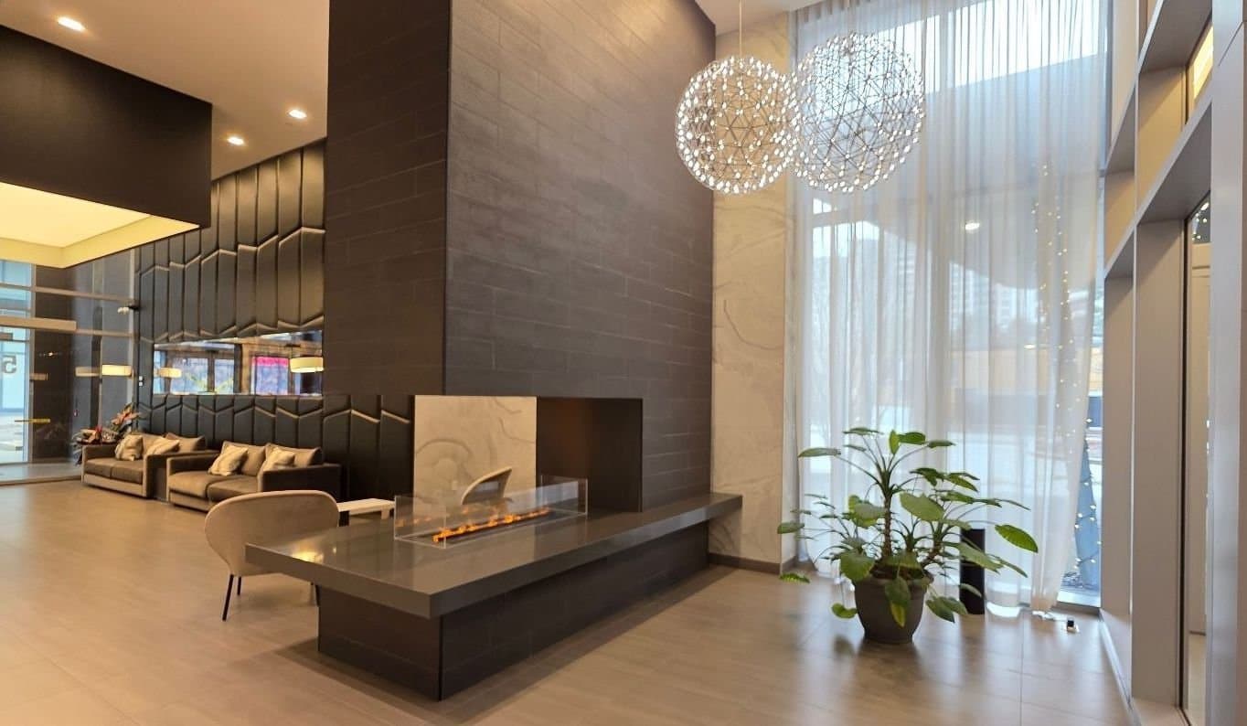 5180 Yonge Street - Photo 2