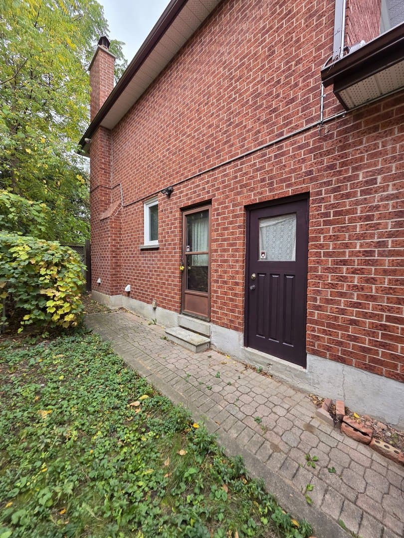 75 Glenthorne Drive - Photo 2