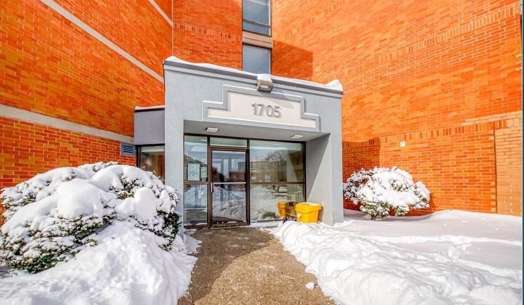 1705 McCowan Road - Photo 4