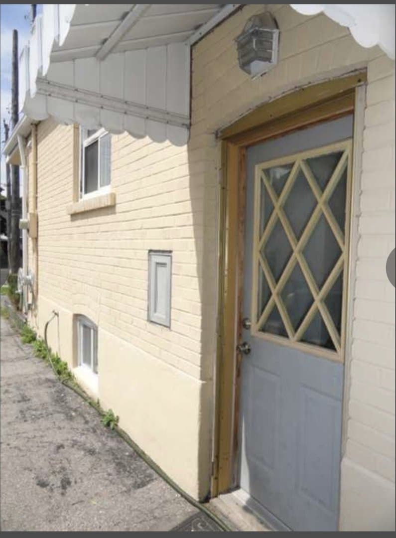 685 Pharmacy Avenue - Photo 2