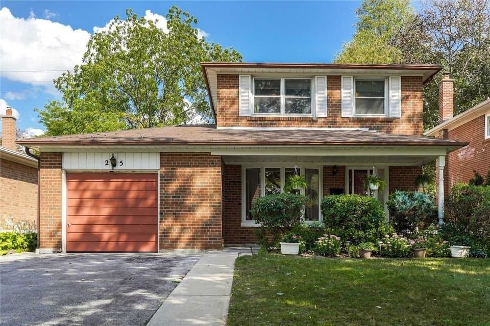 25 Leeswood Crescent - Photo 1