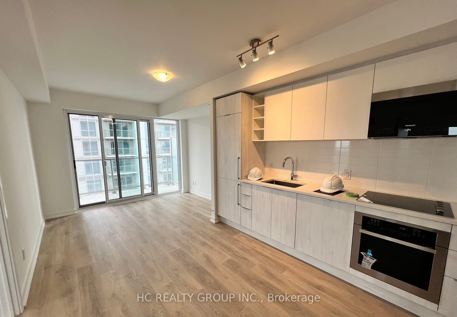 2031 Kennedy Road - Photo 2