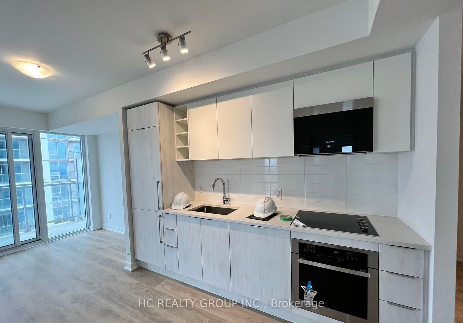 2031 Kennedy Road - Photo 4
