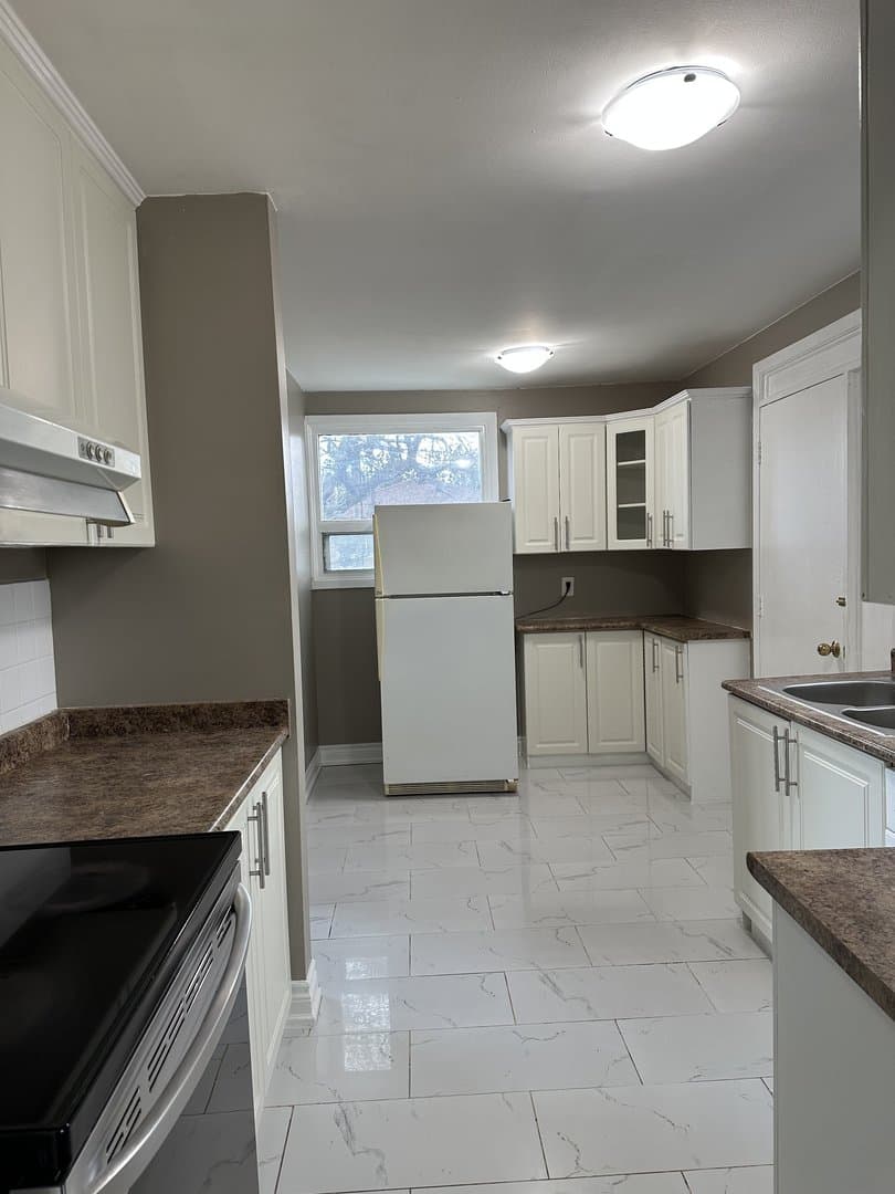 103 Marcella Street - Photo 3