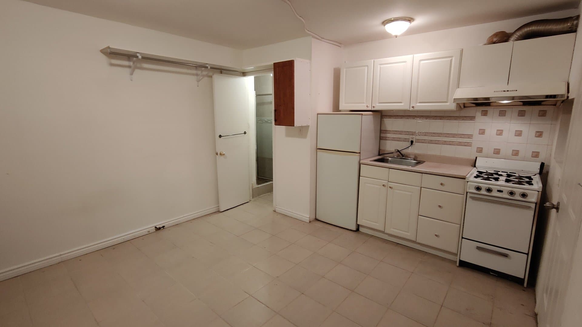 160 Sonmore Drive - Photo 2