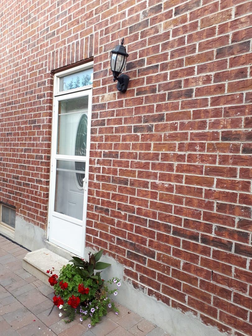18 Corvette Avenue - Photo 2