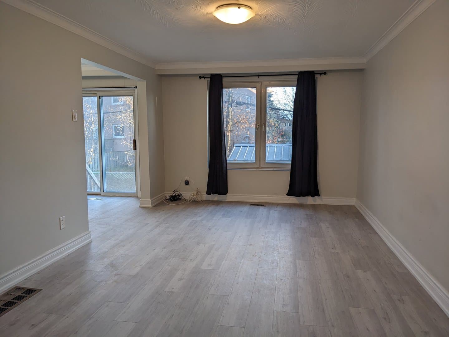 30 Athenia Court - Photo 3