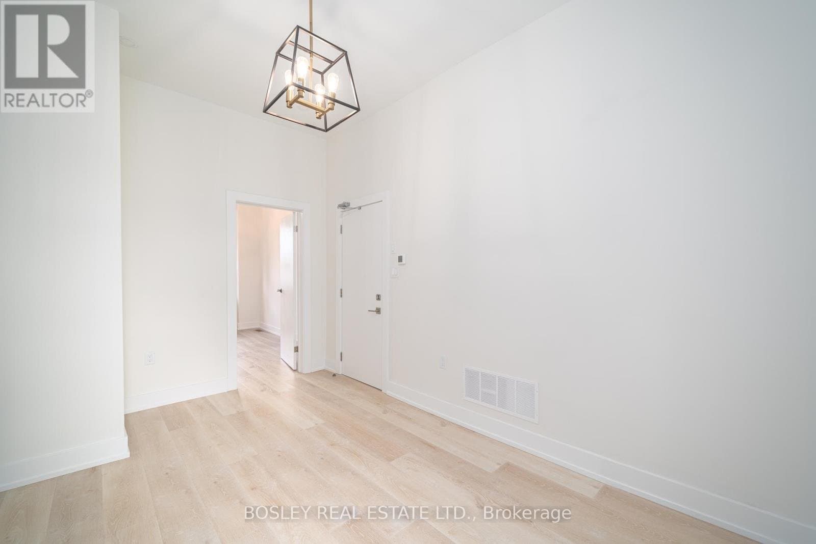 13 Mansfield Avenue - Photo 4