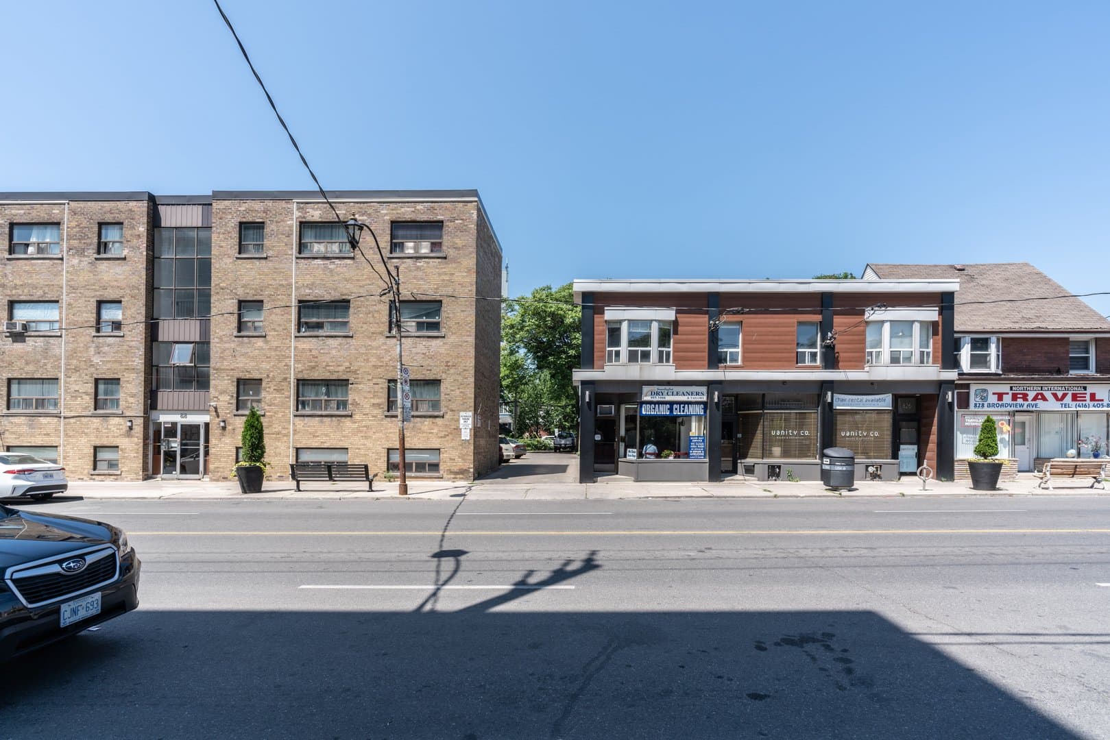 818 Broadview Avenue - Photo 2