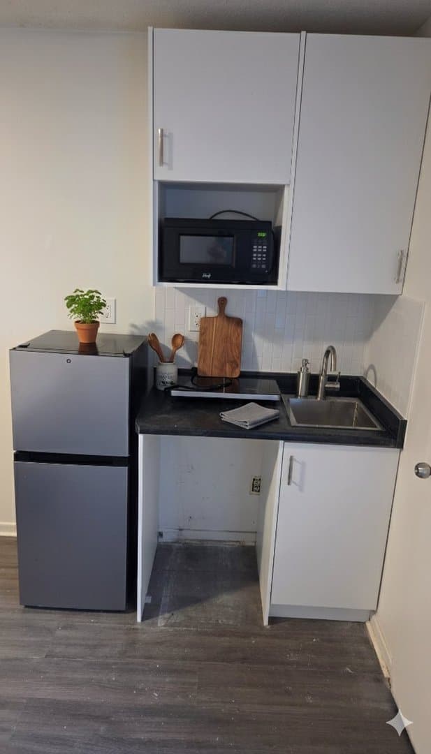 201 Spadina Road - Photo 3