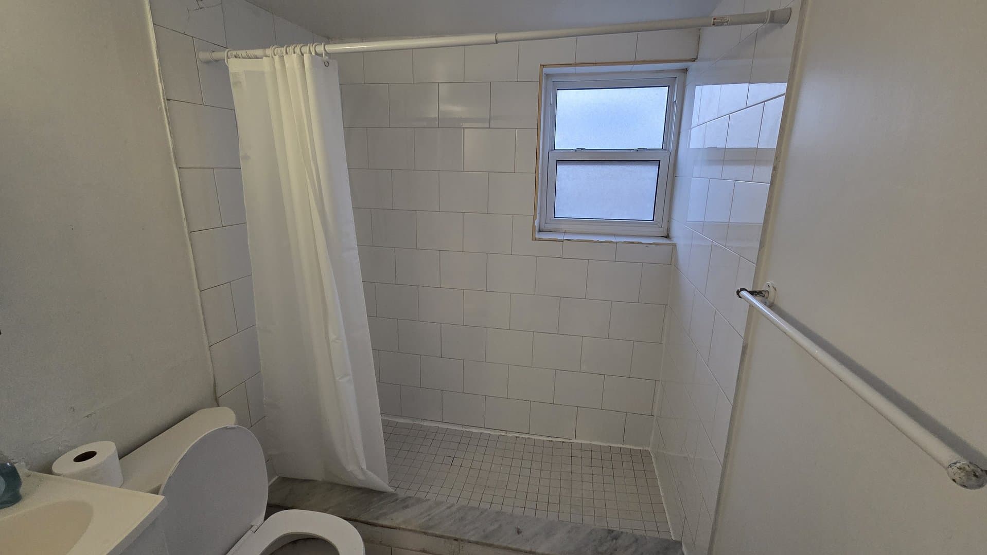 201 Spadina Road - Photo 4
