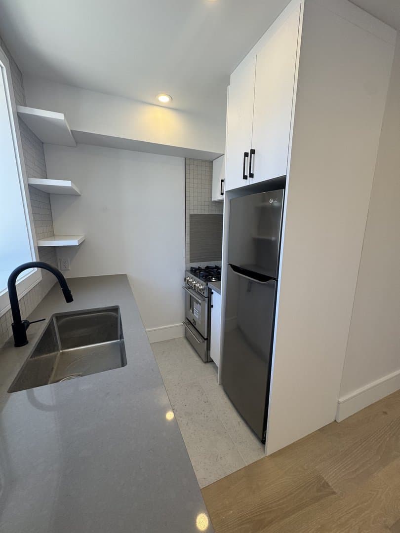 1345 Davenport Road - Photo 2