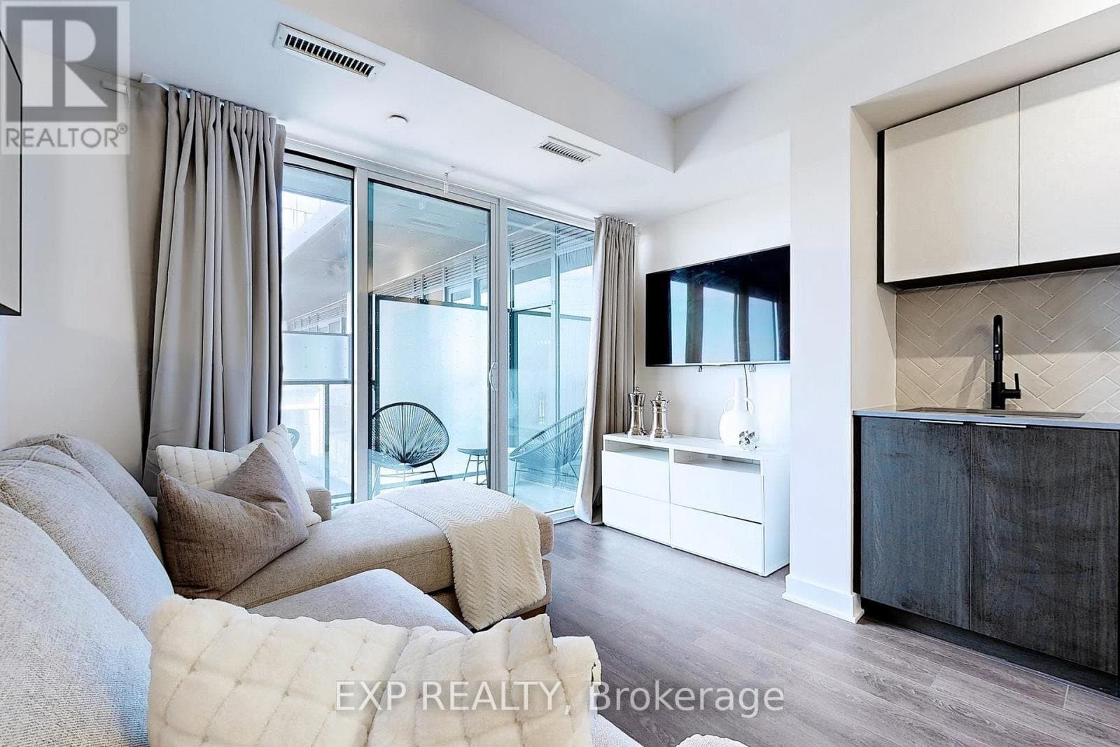 36 Zorra Street - Photo 4