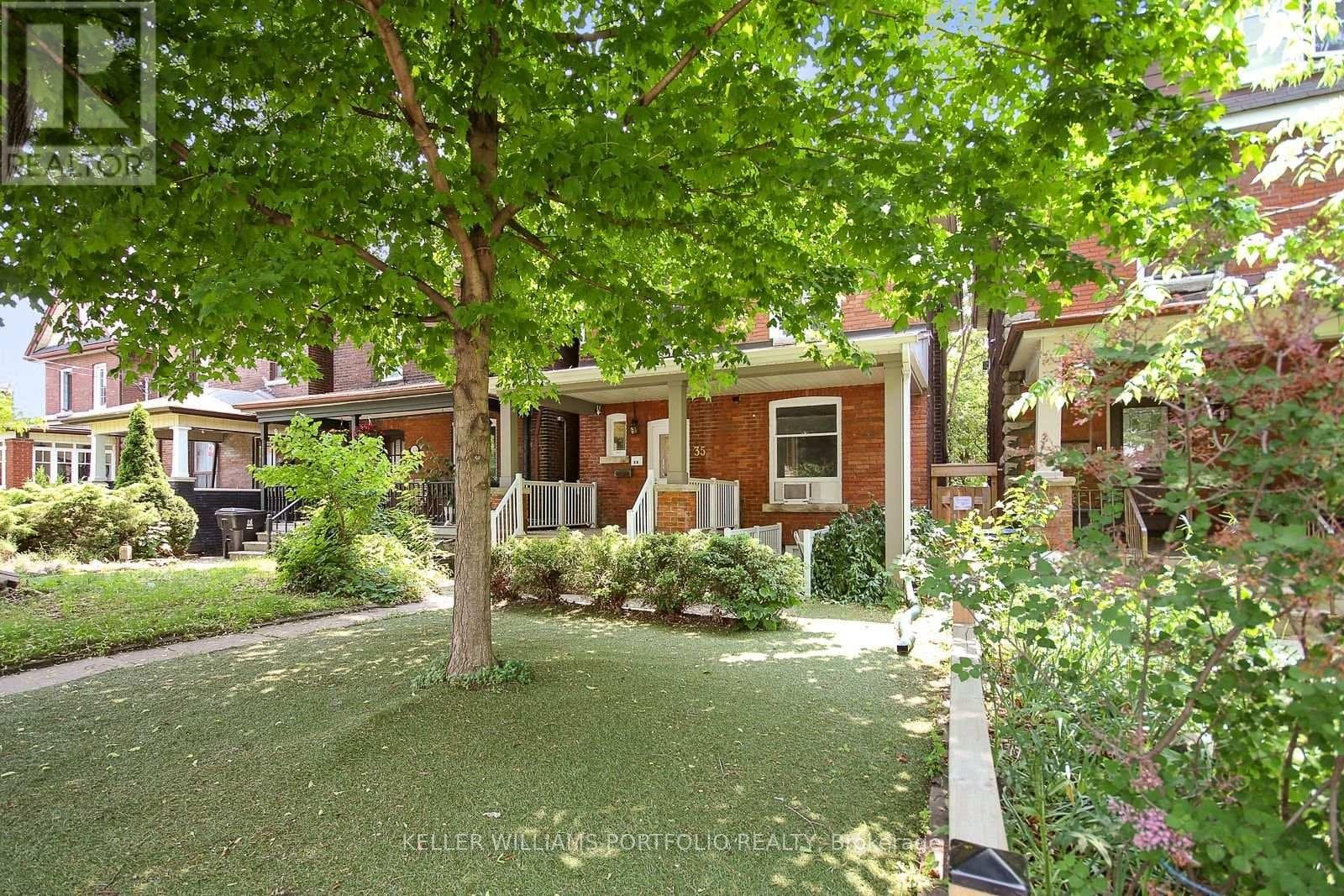 35 Humberside Avenue - Photo 1