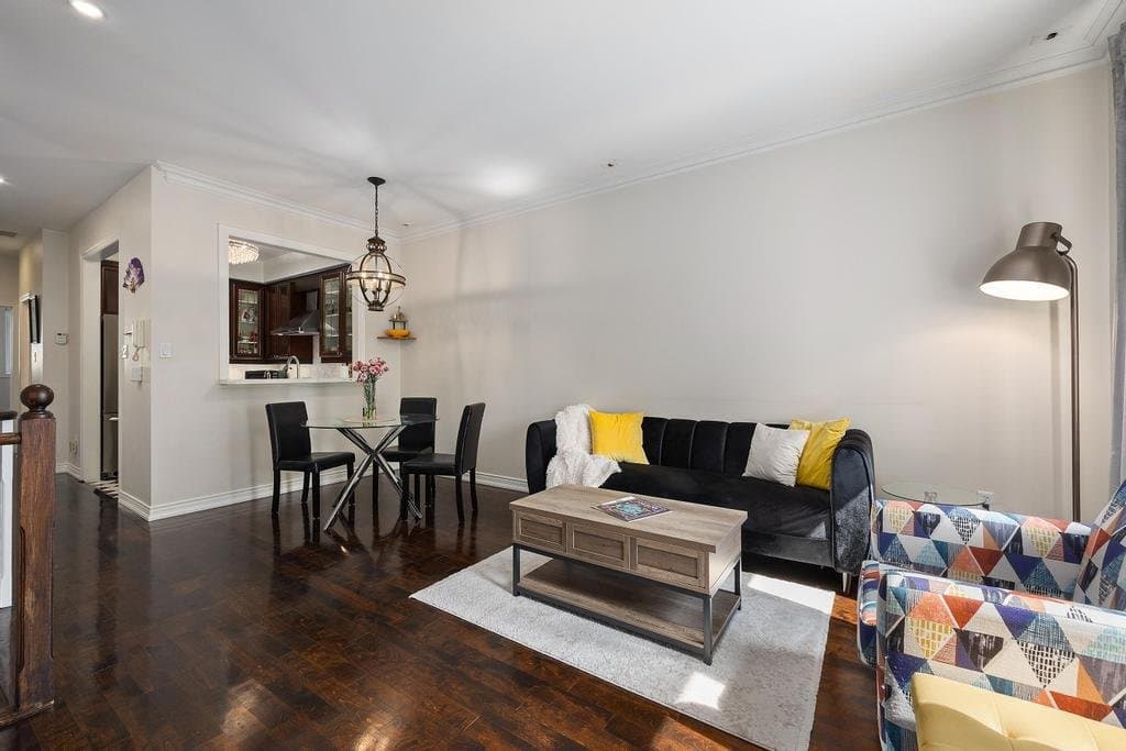 645 Davenport Road