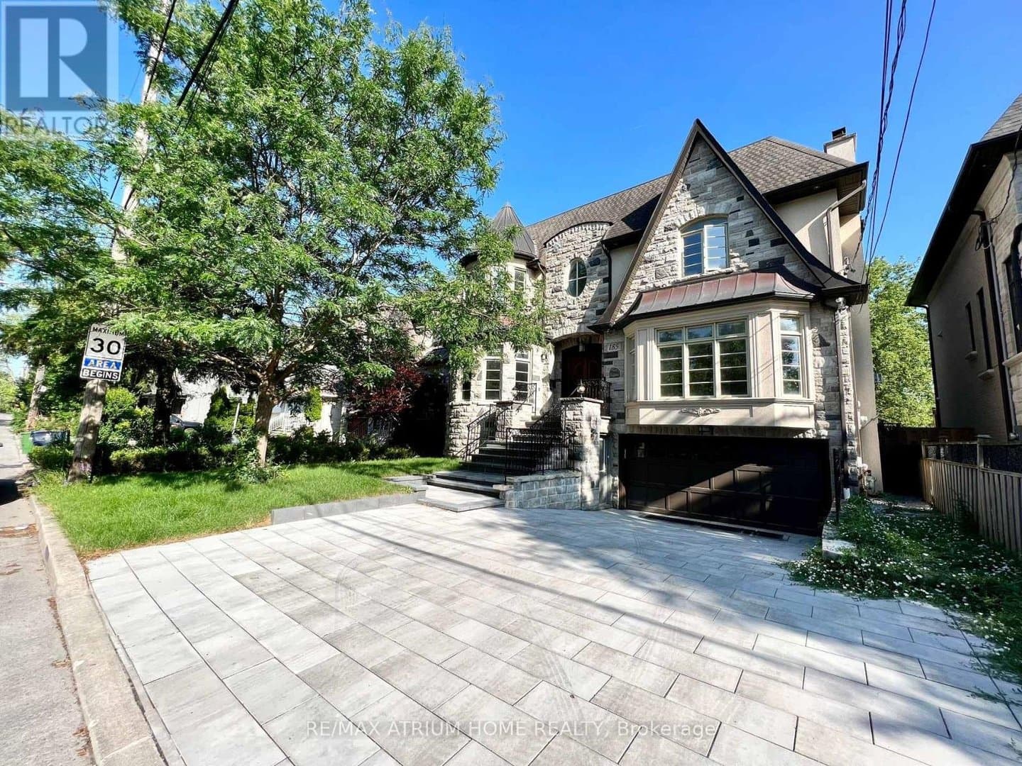 185 Parkview Avenue - Photo 2