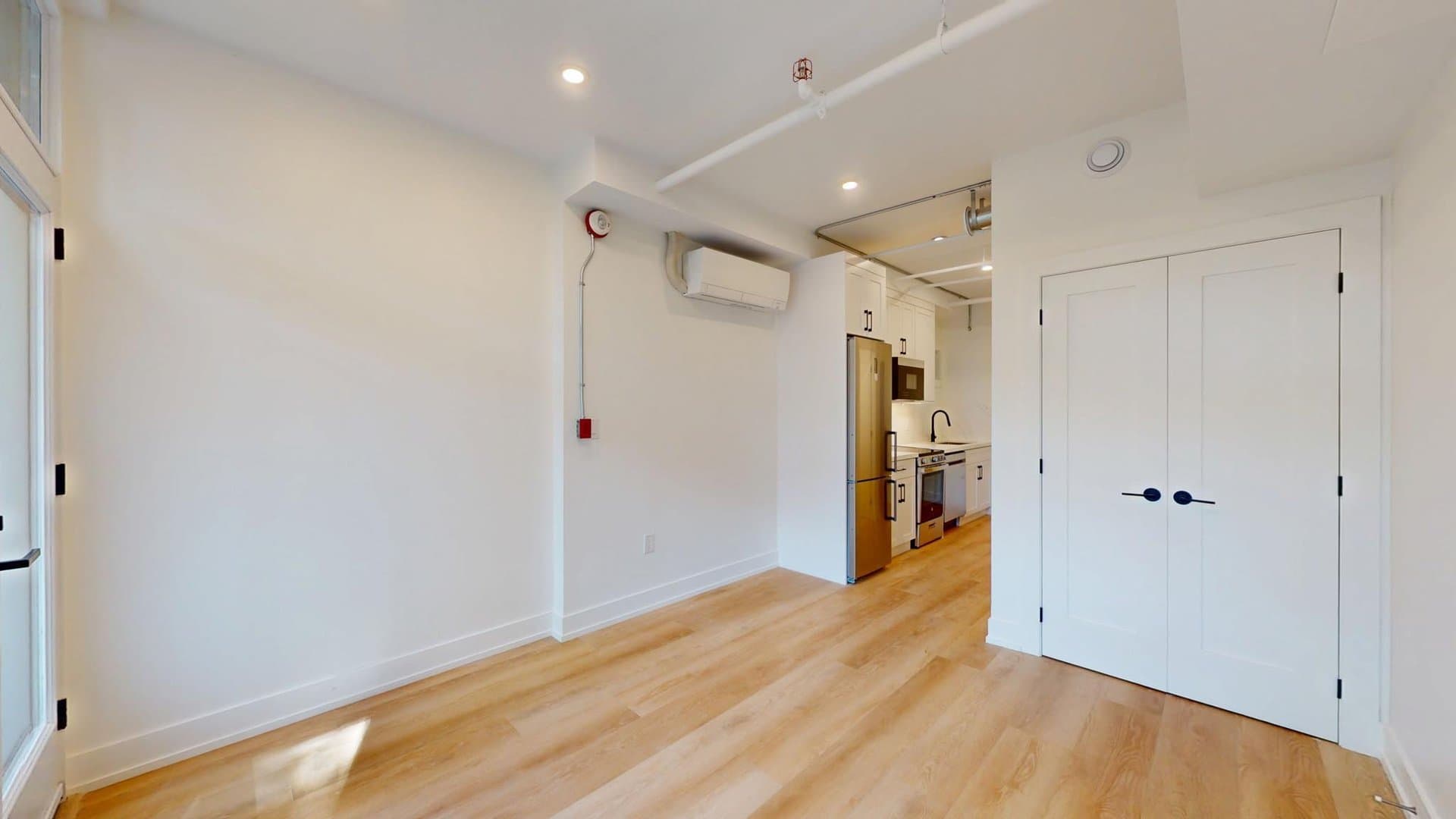 656 Annette Street - Photo 4