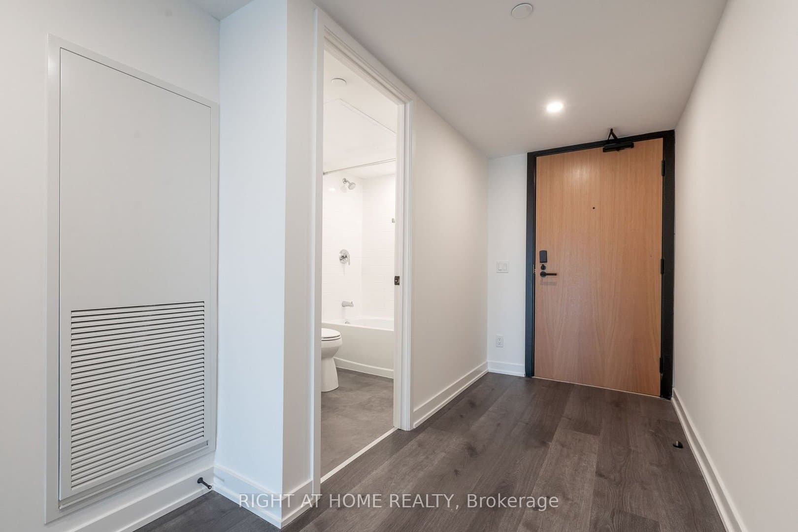 897 College Street - Photo 2