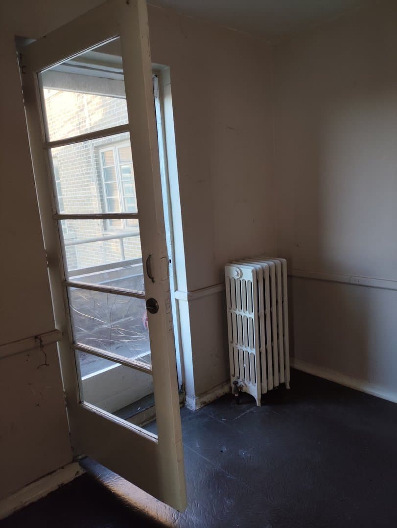 707 Eglinton Avenue West - Photo 2