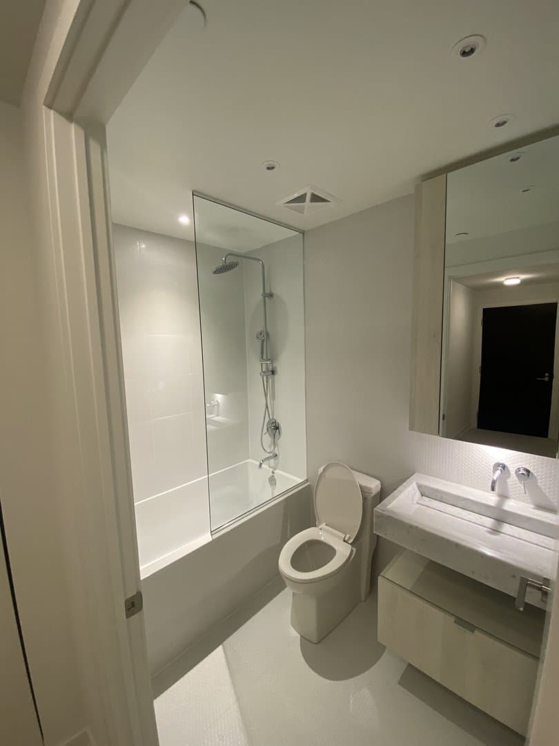 11 Yorkville Avenue - Photo 1