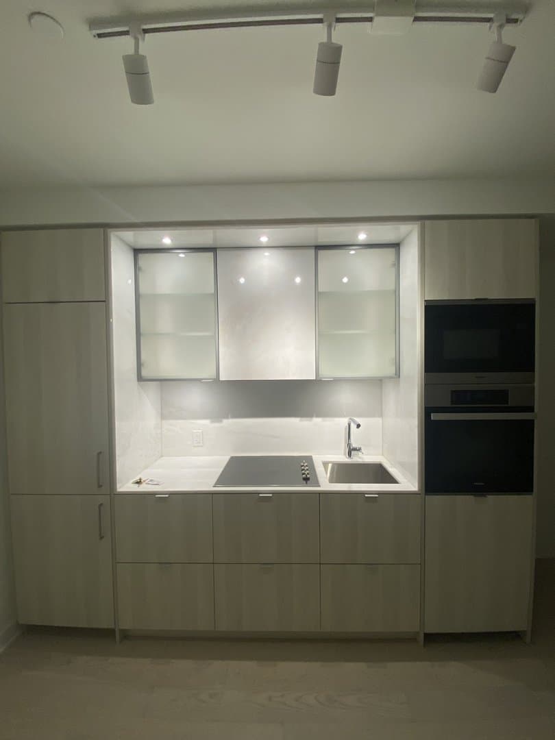 11 Yorkville Avenue - Photo 3