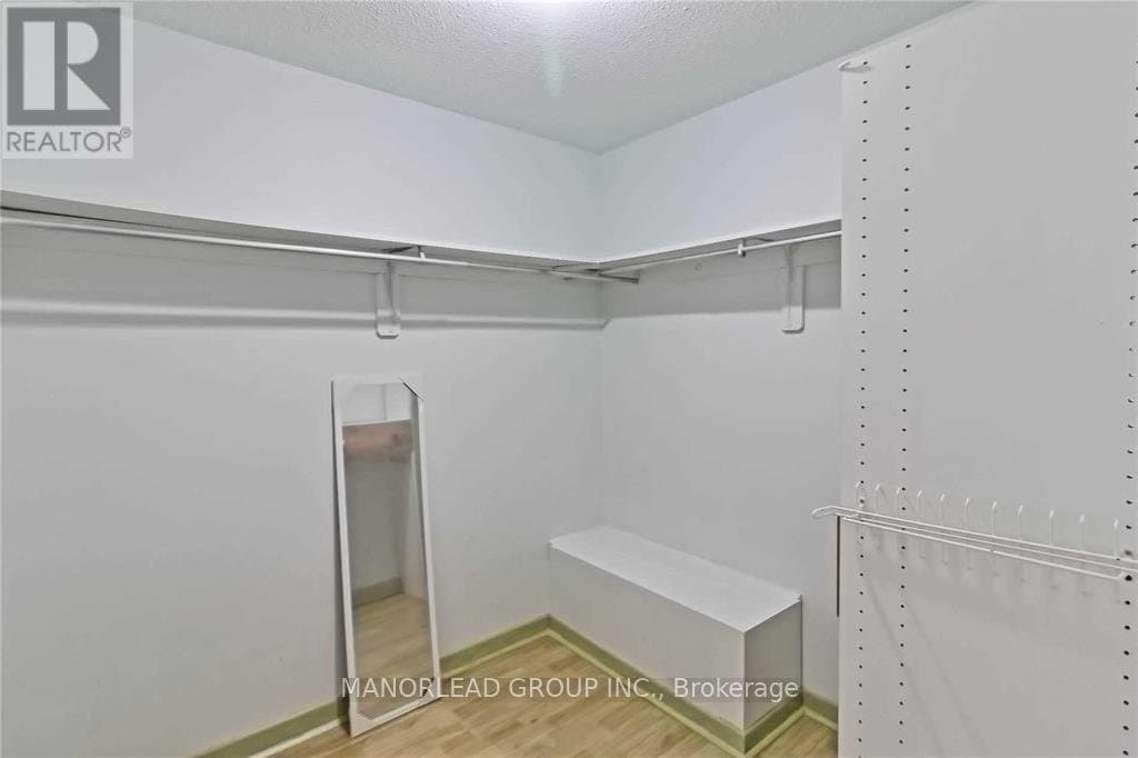 73 Buckhurst Crescent - Photo 2