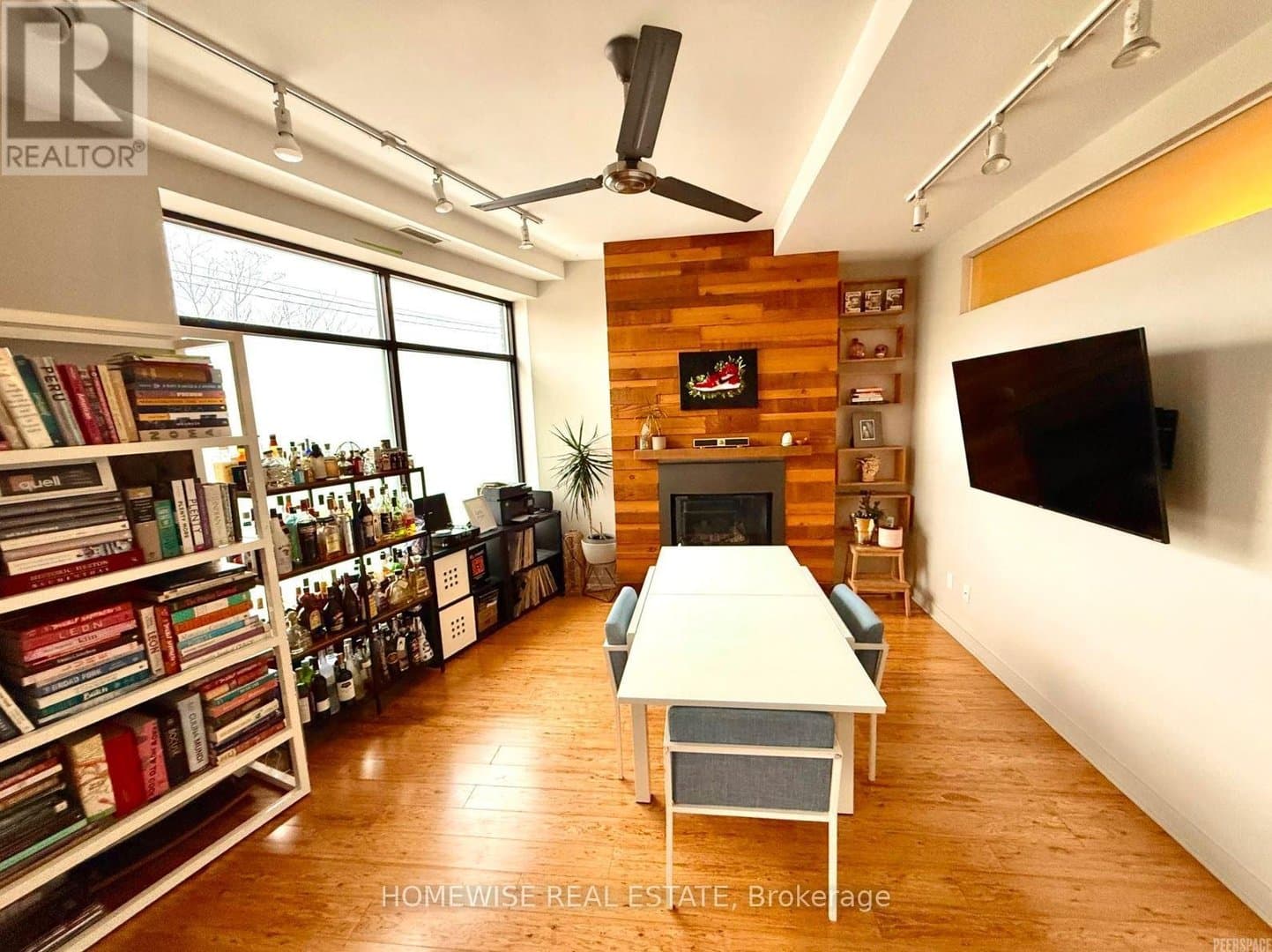 3633 Dundas Street - Photo 3