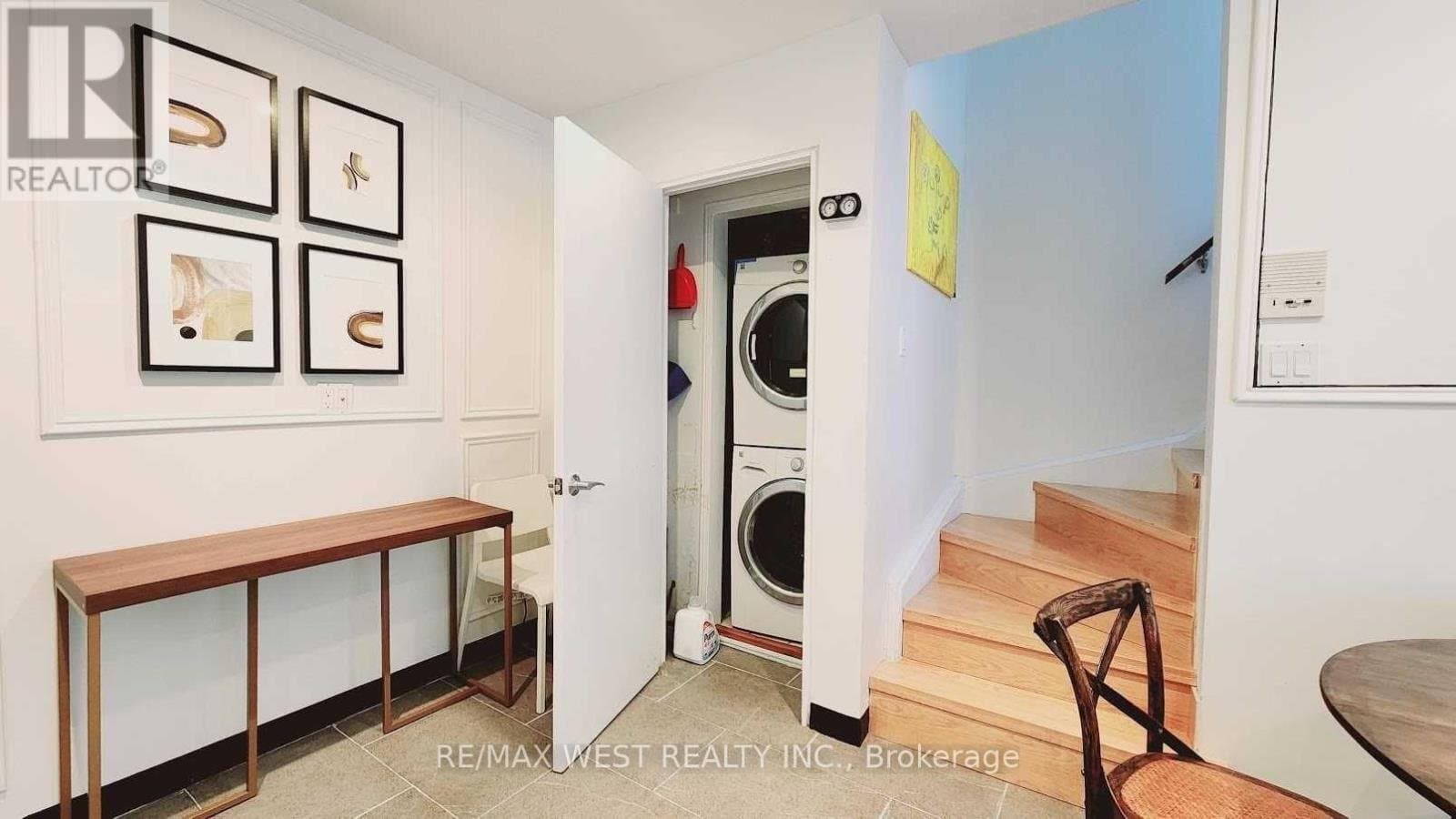388 Manning Avenue - Photo 3