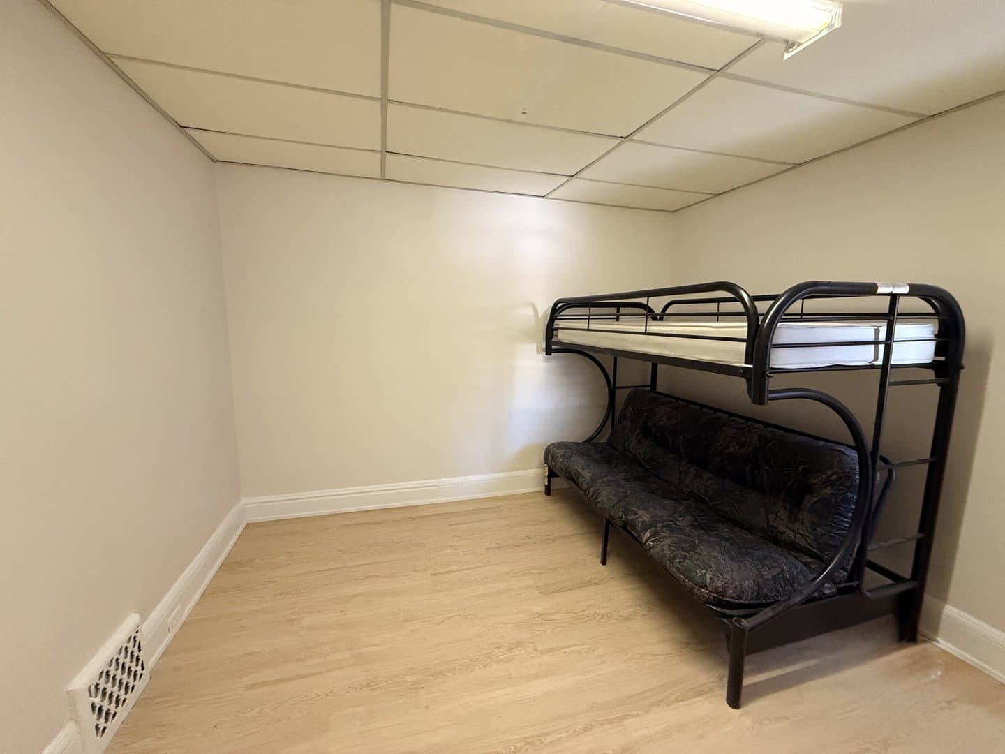 481 Shaw Street - Photo 1