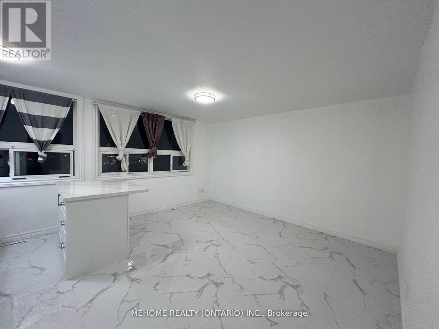 34 East Haven Drive - Photo 4