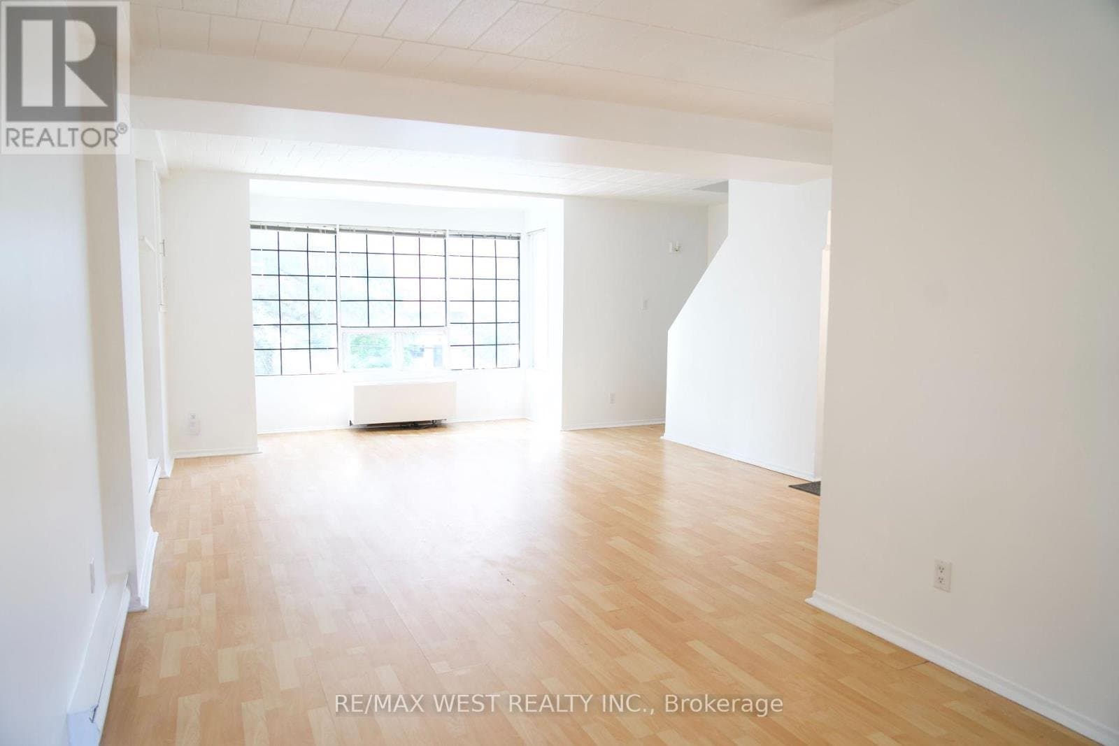244 Shuter Street - Photo 4