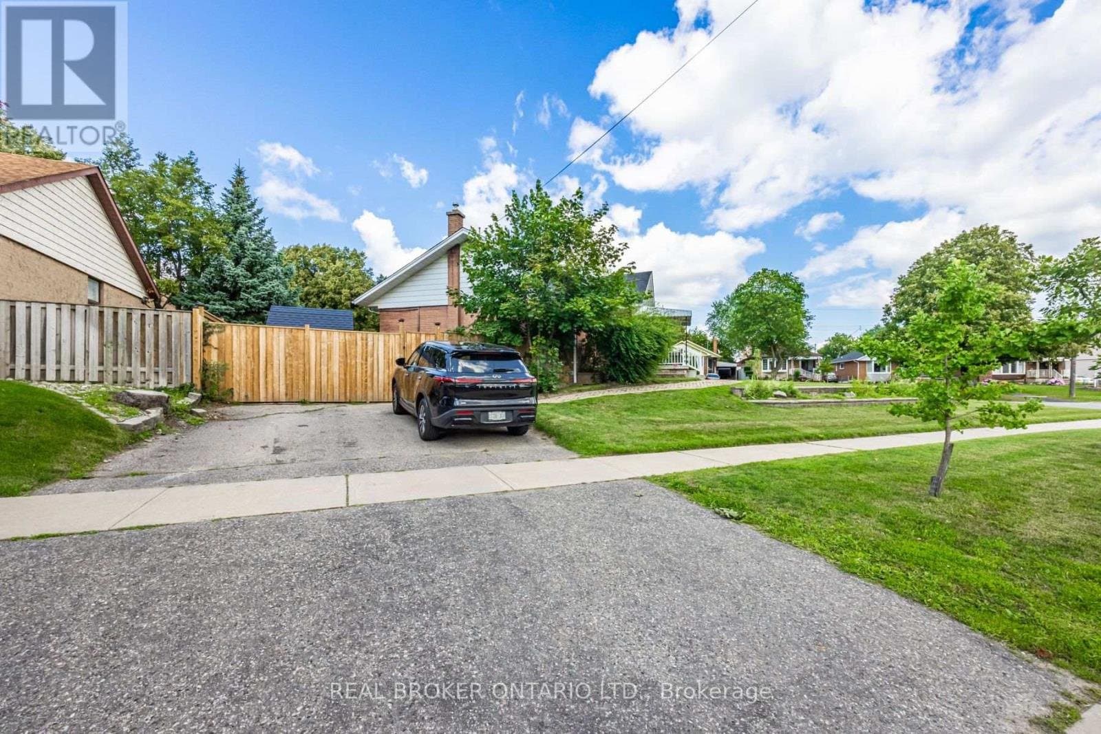 18 Shropshire Drive - Photo 3