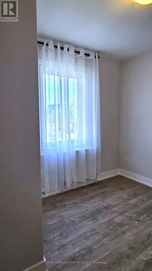 28 Leduc Drive - Photo 2