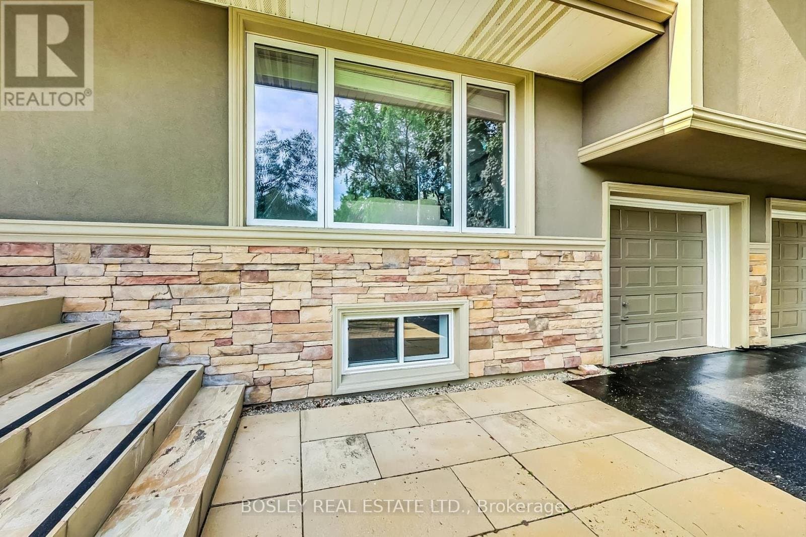 4 Thomas Avenue - Photo 2