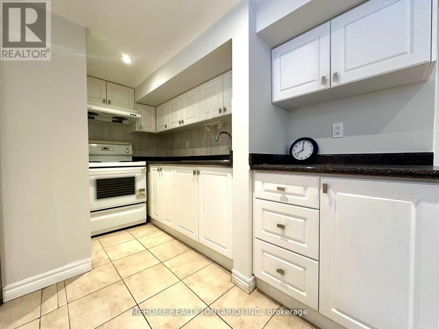 65 Miramar Crescent - Photo 3