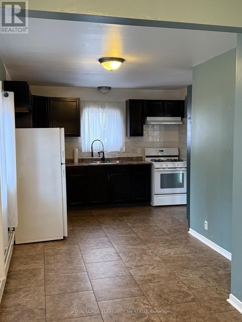 61 Cedar Drive - Photo 2
