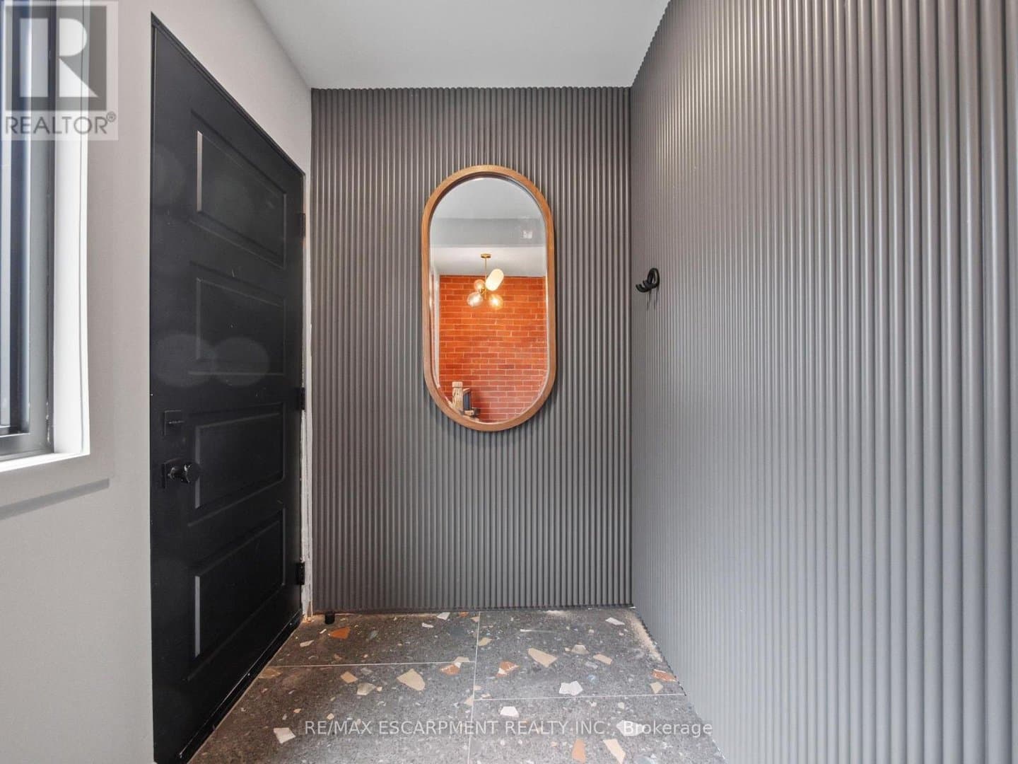 46 O'hara Avenue - Photo 4