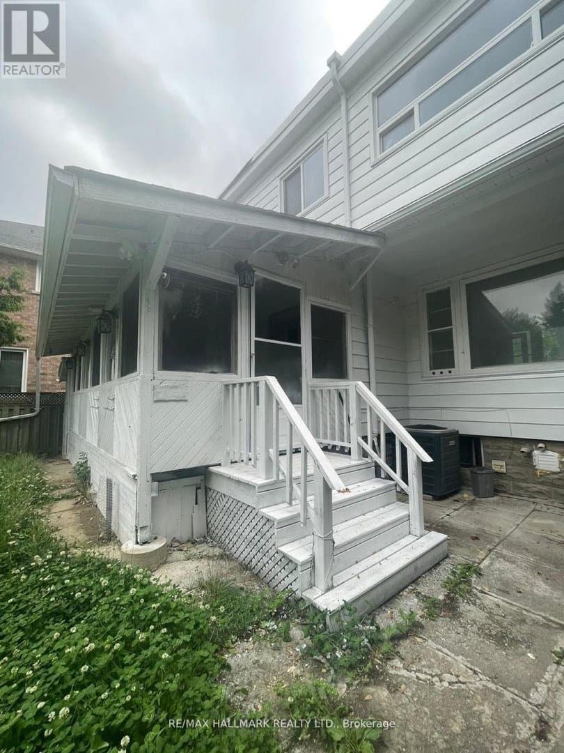 209 Pleasant Avenue - Photo 2