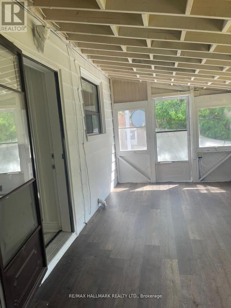 209 Pleasant Avenue - Photo 3