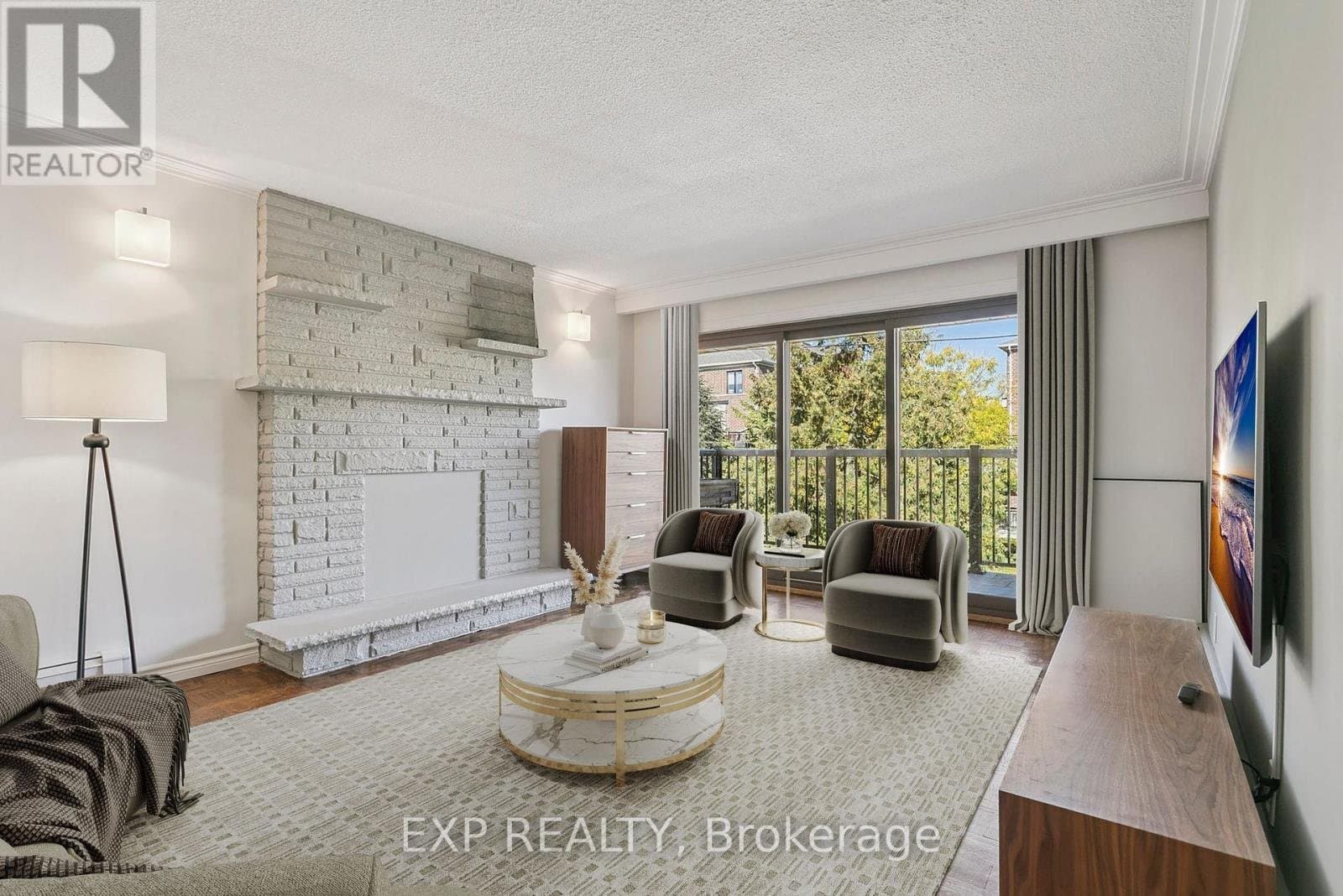15 Carnation Avenue - Photo 2