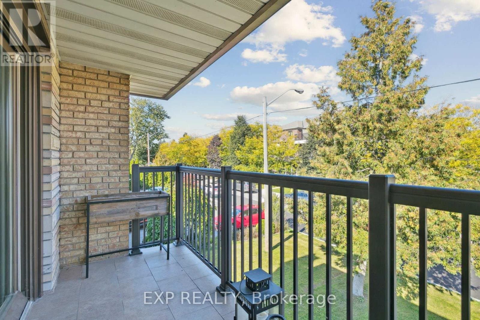 15 Carnation Avenue - Photo 3