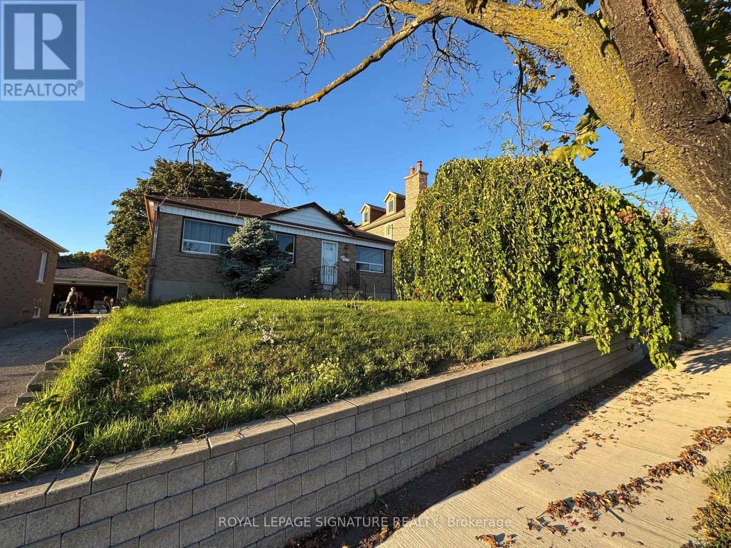 16 Hawkins Drive - Photo 2