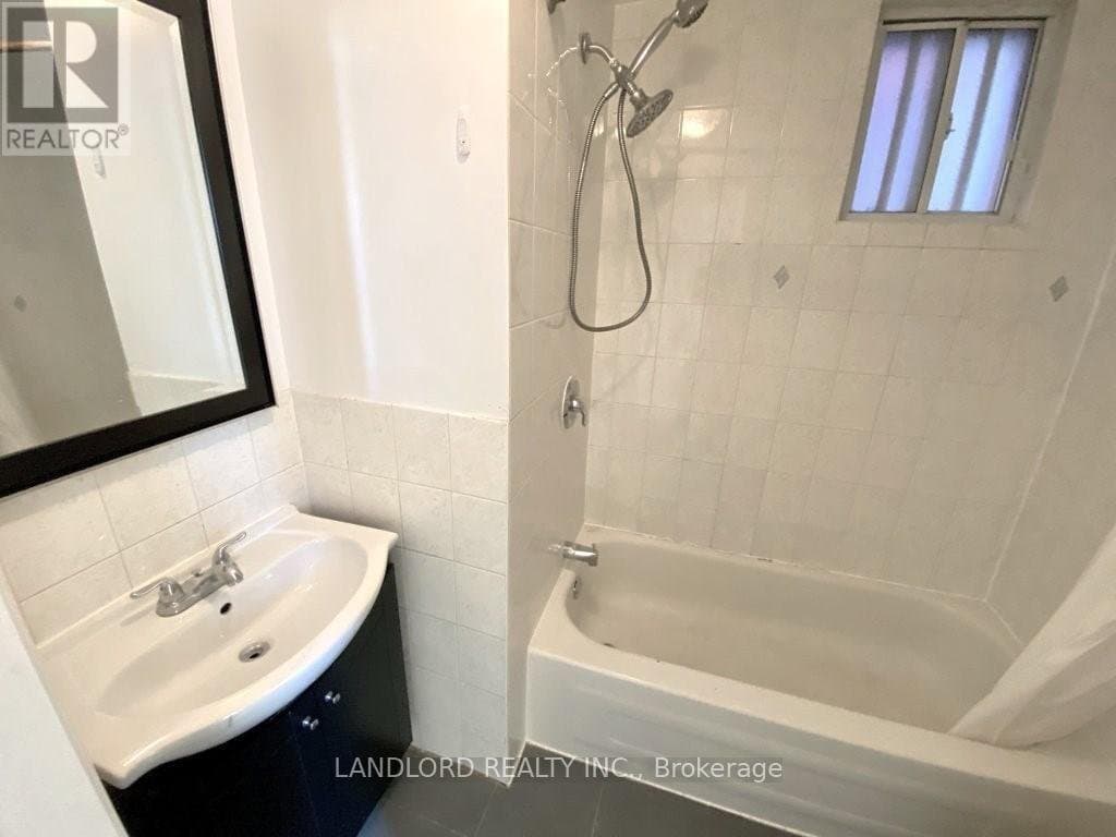 130 Baldwin Street - Photo 4