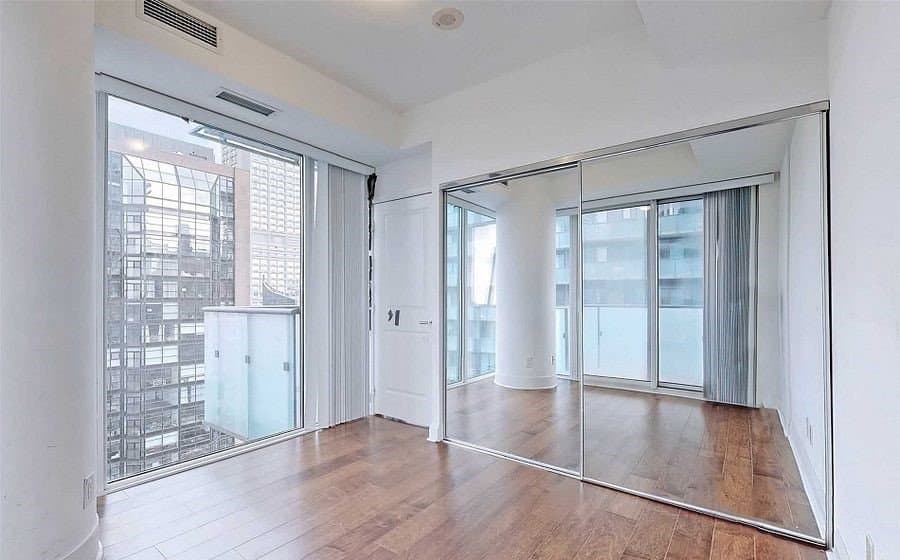 65 Saint Mary Street - Photo 3