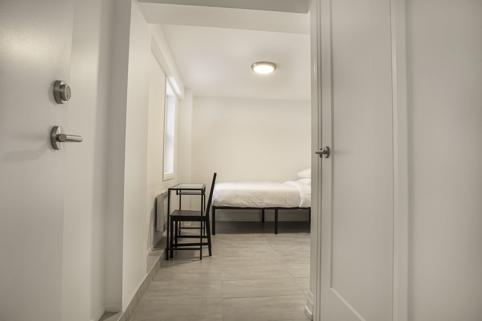 392 Berkeley Street - Photo 1