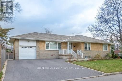 92 Combe Avenue - Photo 1