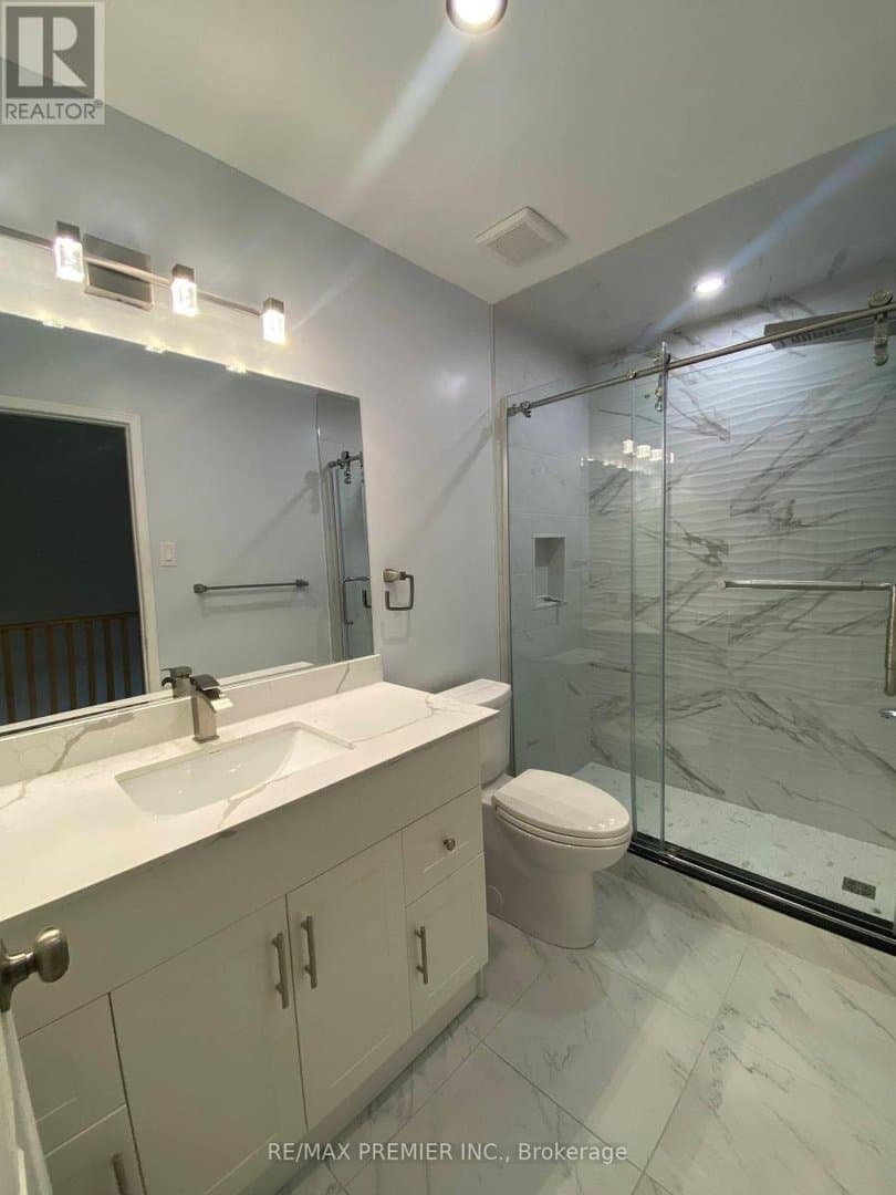 1524 Dupont Street - Photo 2
