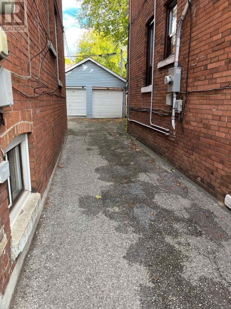 229 Woodbine Avenue - Photo 3