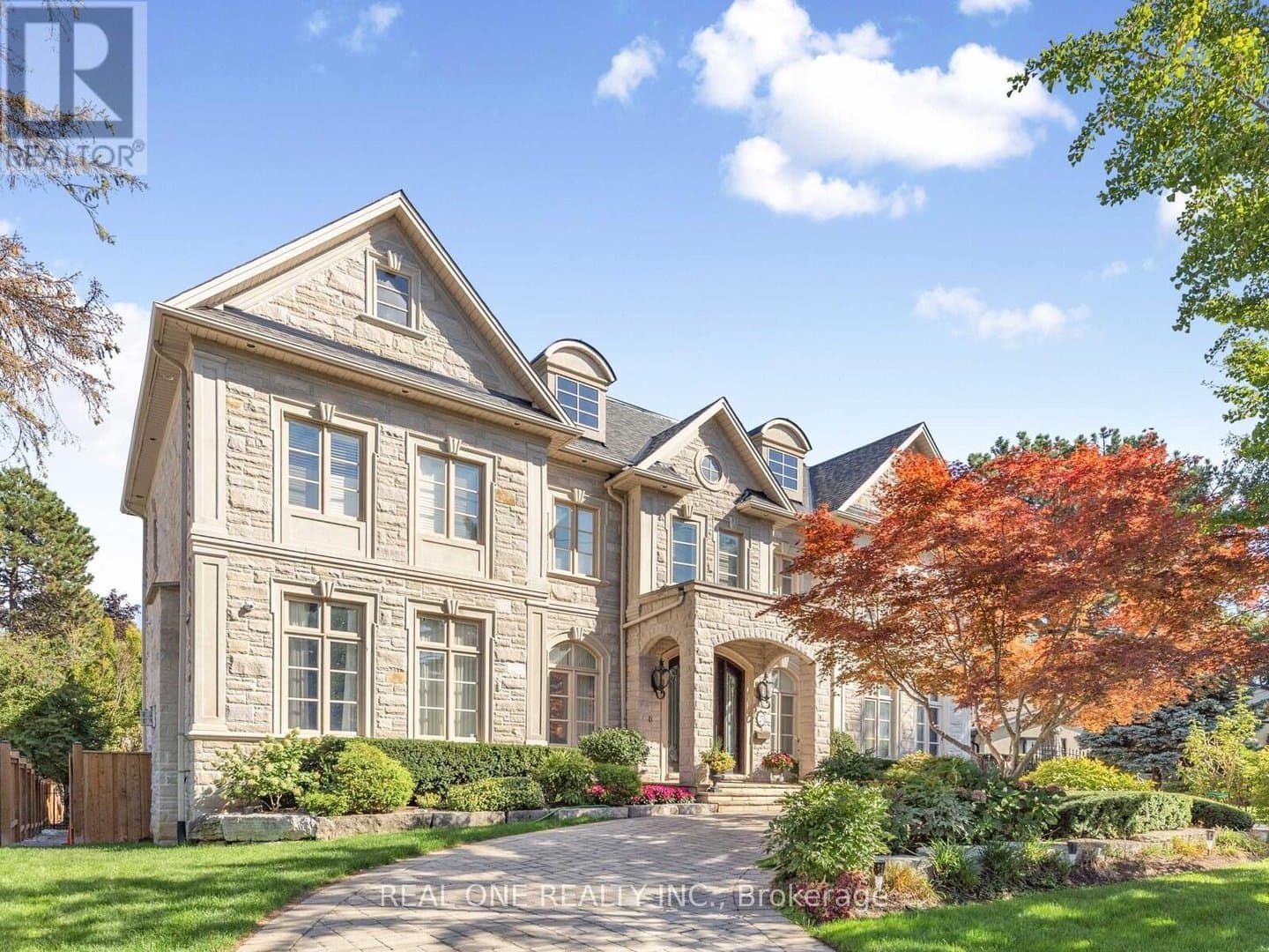 25 Dempsey Crescent