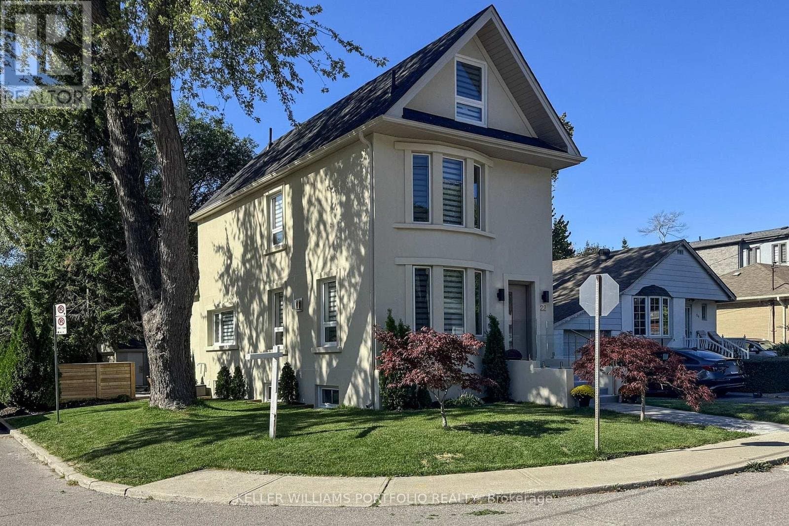 22 Pitt Avenue - Photo 1